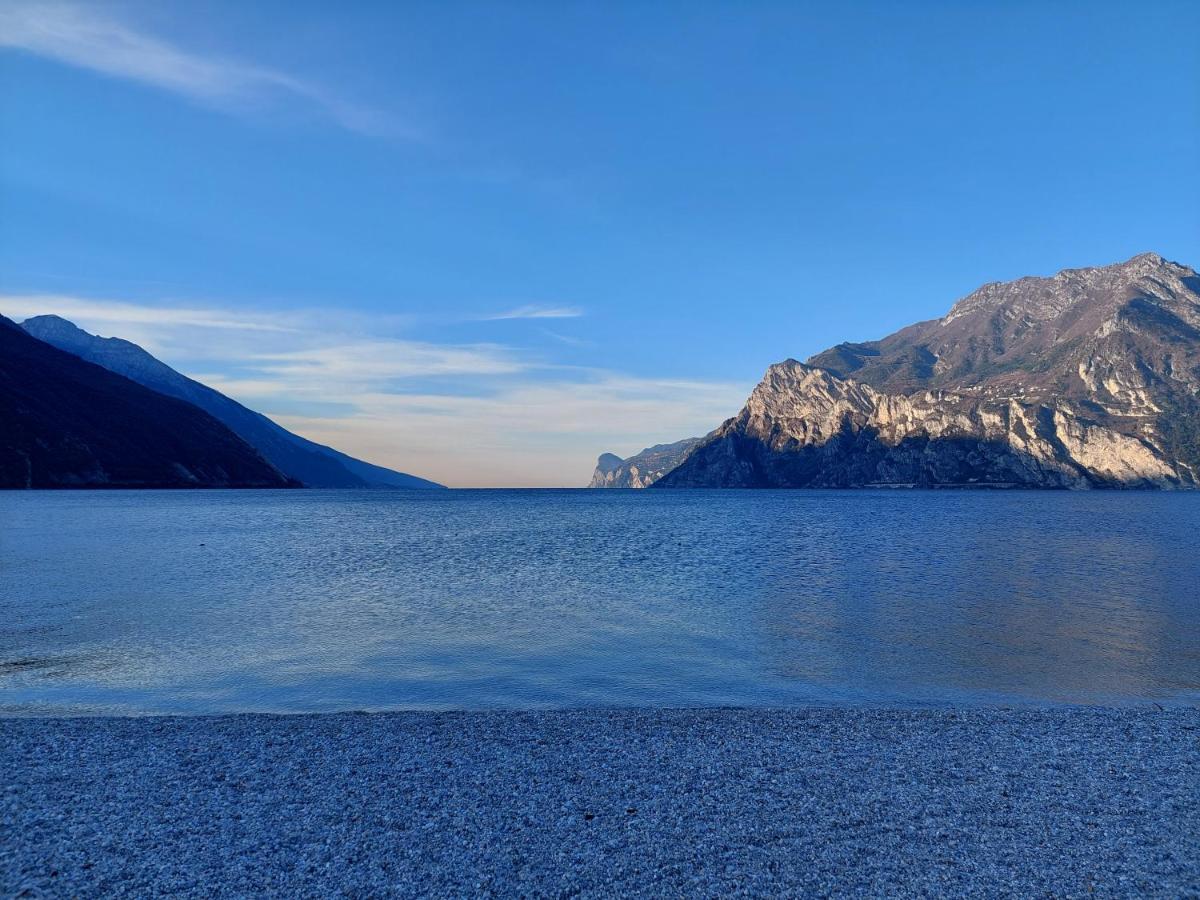 La Bougainville - Luxury Apartment Torbole Sul Garda Exterior photo